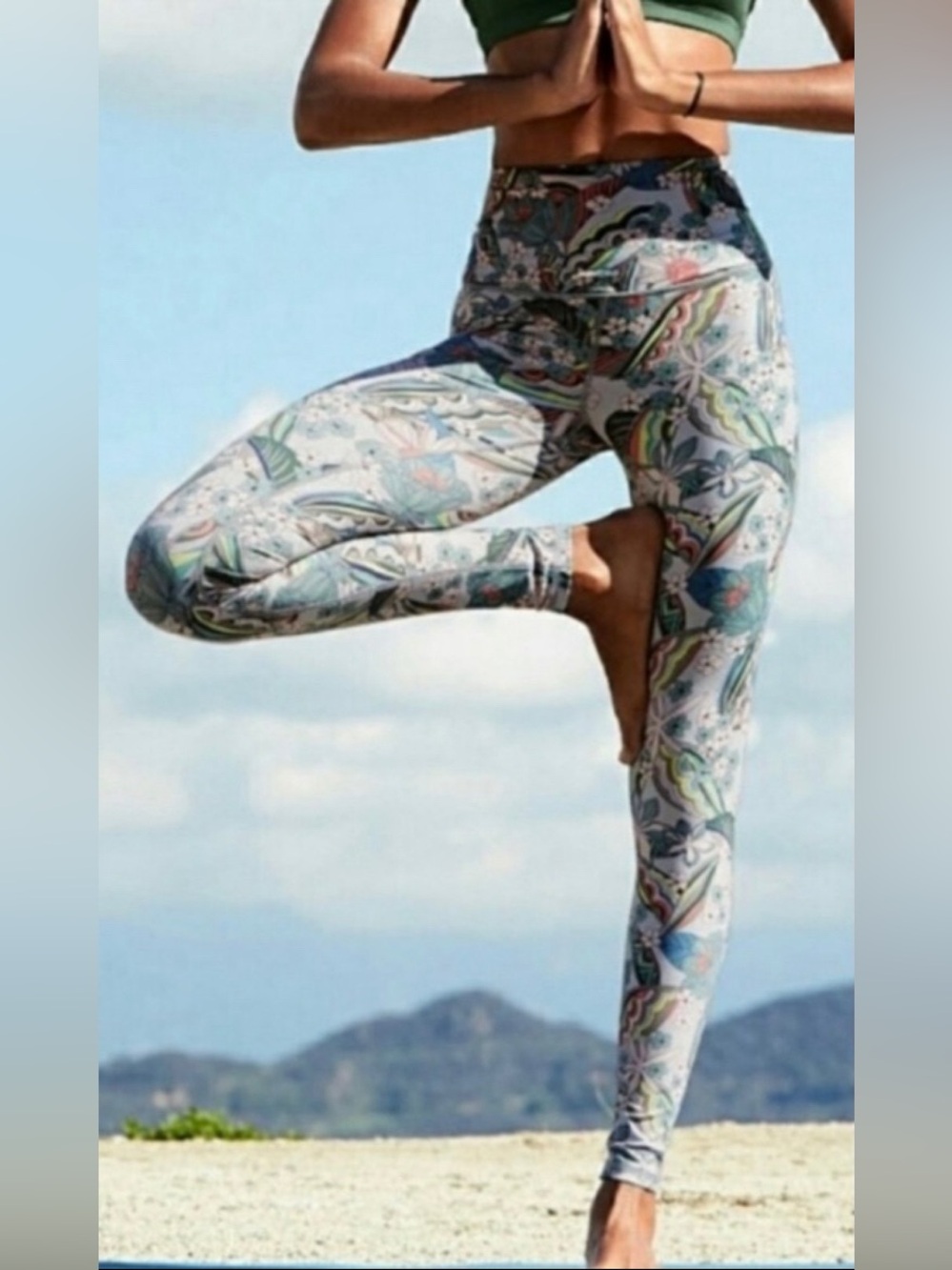 Victoria Secret Sport 28” Floral Knockout Yoga Tight Leggings Medium
